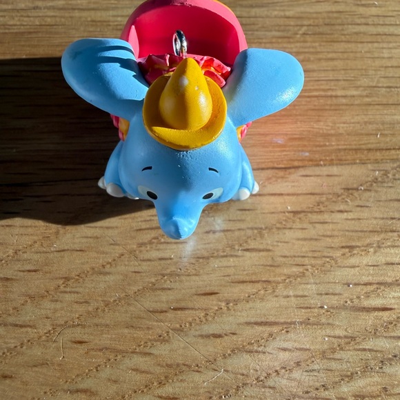 Disney Parks Dumbo the Flying Elephant Ride Vehicle Keychain Figure – 3D PVC - Picture 3 of 7
